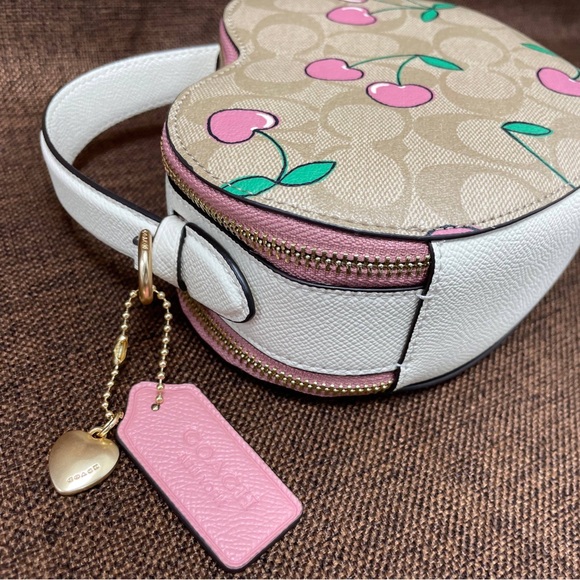 🎮!LAST CHANCE! Girl's Heart Crossbody Bag - Picture 4 of 7